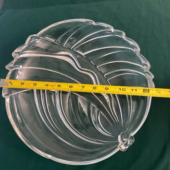 Large Glass Platter Bowl With Curved Edges And Abstract Leaf Design 12.5" - Picture 4 of 7
